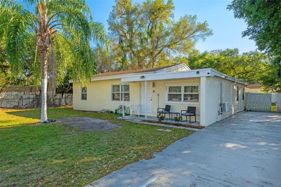 114 Marion Rd, West Park, フロリダ 33023, アメリカ合衆国
