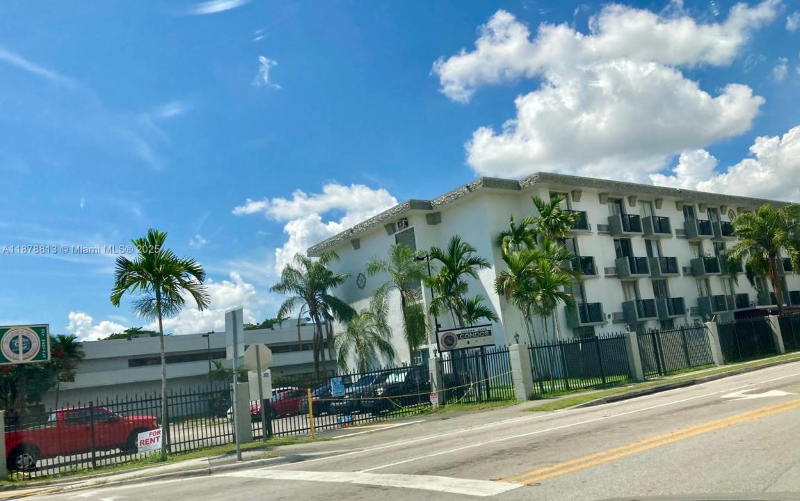 16450 NW 2nd Ave 401, Miami, Floryda 33169, USA