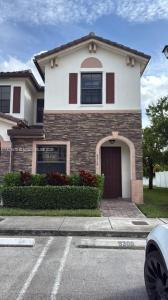 9309 W 32nd Ln, Hialeah, Florida 33018, USA