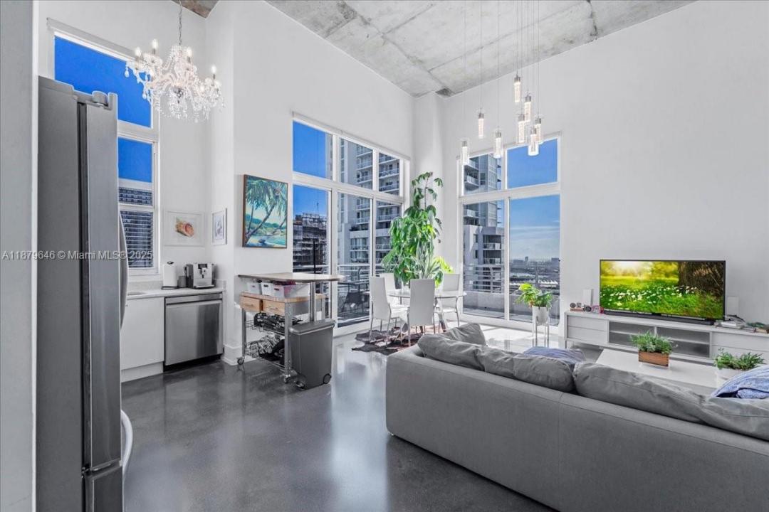 133 NE 2nd Ave 3601, Miami, Флорида 33132, Соединенные Штаты