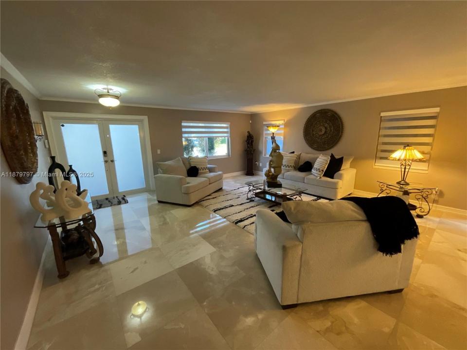 9710 SW 13th St 9710, Pembroke Pines, フロリダ 33025, アメリカ合衆国