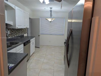 4550 NW 43rd St, Lauderdale Lakes, Florida 33319, USA