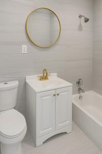 105 NW 14th Way 1, Dania Beach, Florida 33004, USA