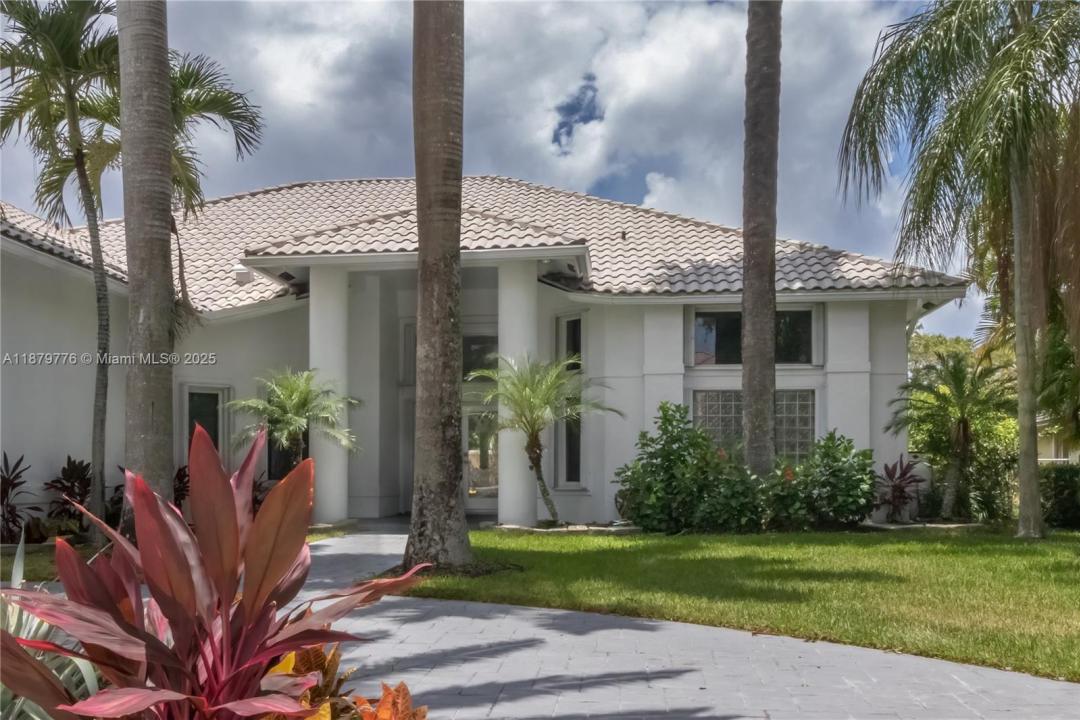 671 NW 101st Ter, Plantation, Florida 33324