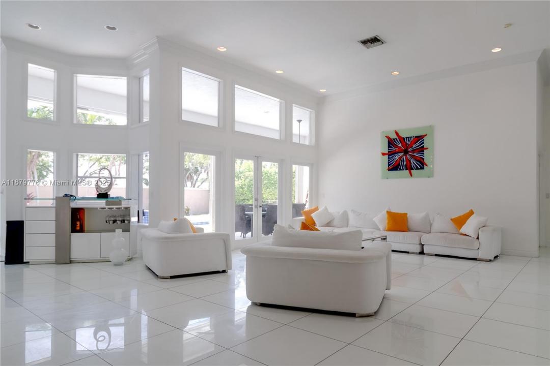 671 NW 101st Ter, Plantation, Florida 33324