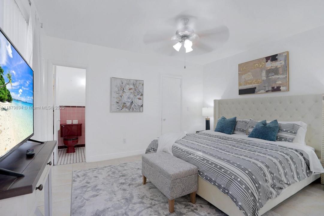 975 SW 10th St 3, Miami, フロリダ 33130, アメリカ合衆国