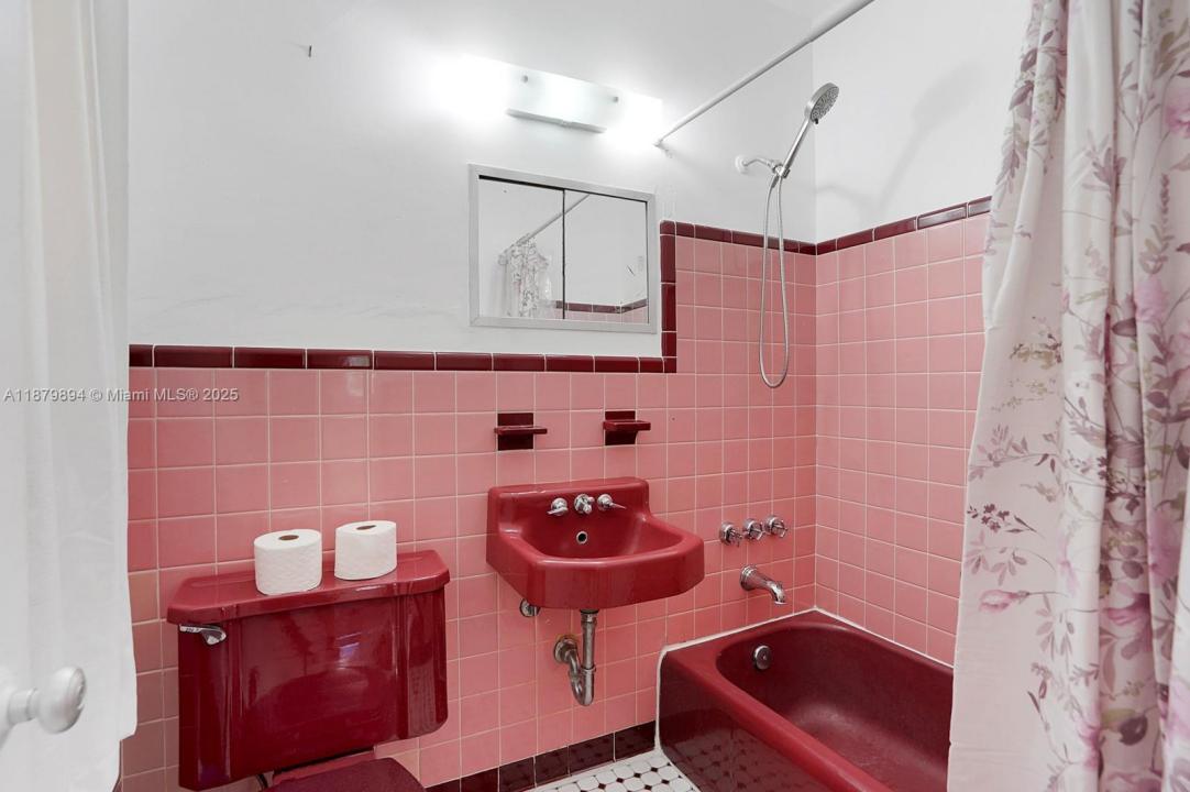 975 SW 10th St 3, Miami, フロリダ 33130, アメリカ合衆国