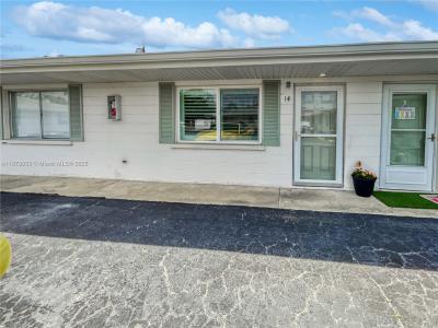 525 Manatee Ct 14, Venice, פלורידה 34285, ארצות הברית של אמריקה