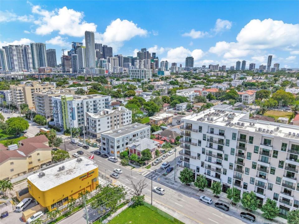 119 SW 7th Ave, Miami, フロリダ 33130, アメリカ合衆国