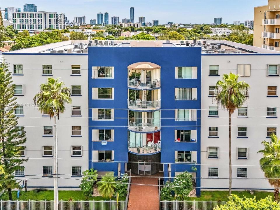 546 SW 1st St 607, Miami, Florida 33130, Estados Unidos