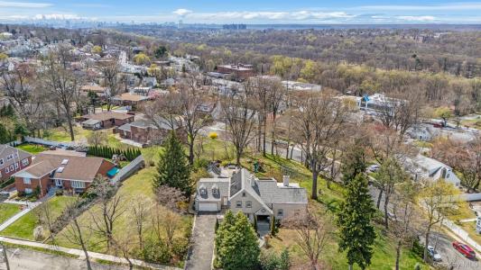 191 Dunwoodie Street, Yonkers, Nova Iorque 10704, Estados Unidos