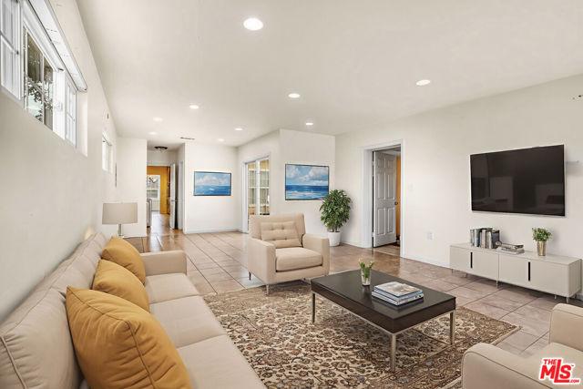 S California Avenue, Compton, كاليفورنيا 90221, الولايات المتحدة