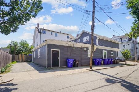 44 West Avenue, Pawtucket, Rhode Island 02860, USA