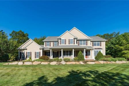 20 McPartland Way, East Greenwich, RI 02818, USA