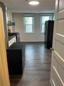 18 Ryan Avenue 2N, Bristol, Rhode Island 02809
