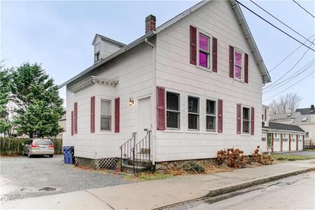 23 Stockholm Street 2, Newport, RI 02840, USA