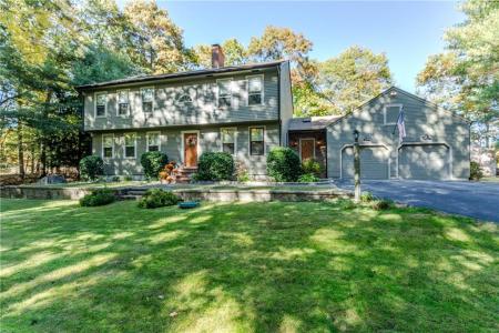 20 Heather Lane, Scituate, RI 02825, USA