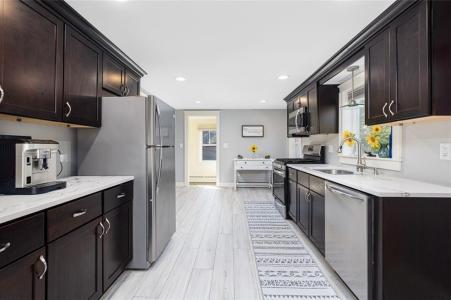 211 Victory Highway, West Greenwich, رود ايلاند 02817, الولايات المتحدة