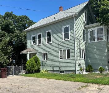 159 Grand Street, Woonsocket, Rhode Island 02895, HOA KỲ