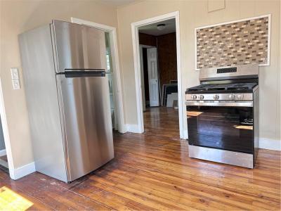 159 Grand Street, Woonsocket, Rhode Island 02895, HOA KỲ