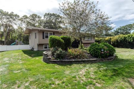 25 Lincoln Drive, Johnston, Rhode Island 02919, USA