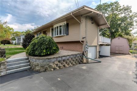 25 Lincoln Drive, Johnston, Rhode Island 02919, USA