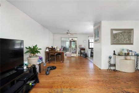 207 Stillwater Drive, Warwick, Rhode Island 02889, USA