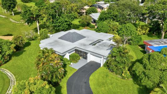 5503 Bluejack Oak Circle, Tamarac, Florida 33319