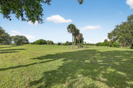 5503 Bluejack Oak Circle, Tamarac, Florida 33319