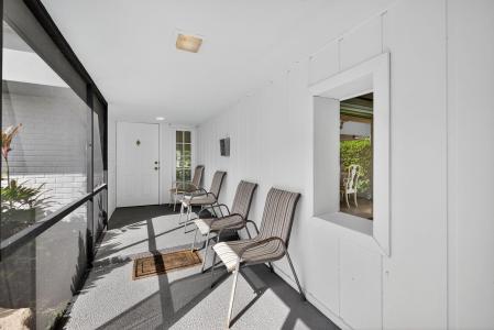 5503 Bluejack Oak Circle, Tamarac, Florida 33319
