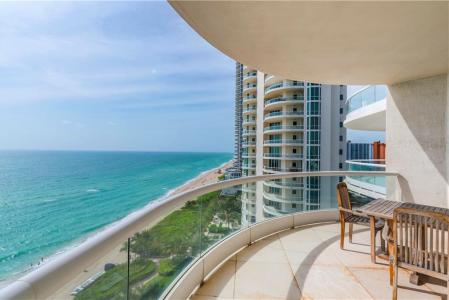 16051 Collins Ave 1202, Turnberry Colony, Sunny Isles Beach, Florida 33160, USA