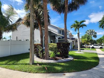 9700 SW 16th Ct, Pembroke Pines, Florida 33025