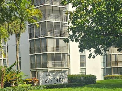 20400 W Country Club Dr 315, Aventura, Florida 33180, USA