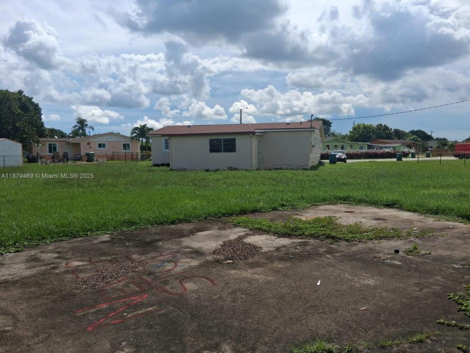 Miami Gardens, Florida 33056