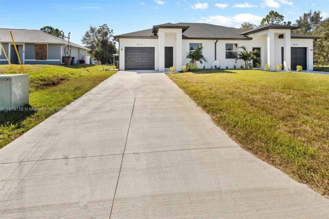 4417 28TH ST SW 4417, Lehigh Acres, Florida 33973