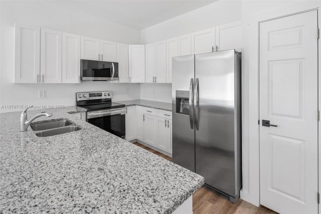 4417 28TH ST SW 4417, Lehigh Acres, Florida 33973