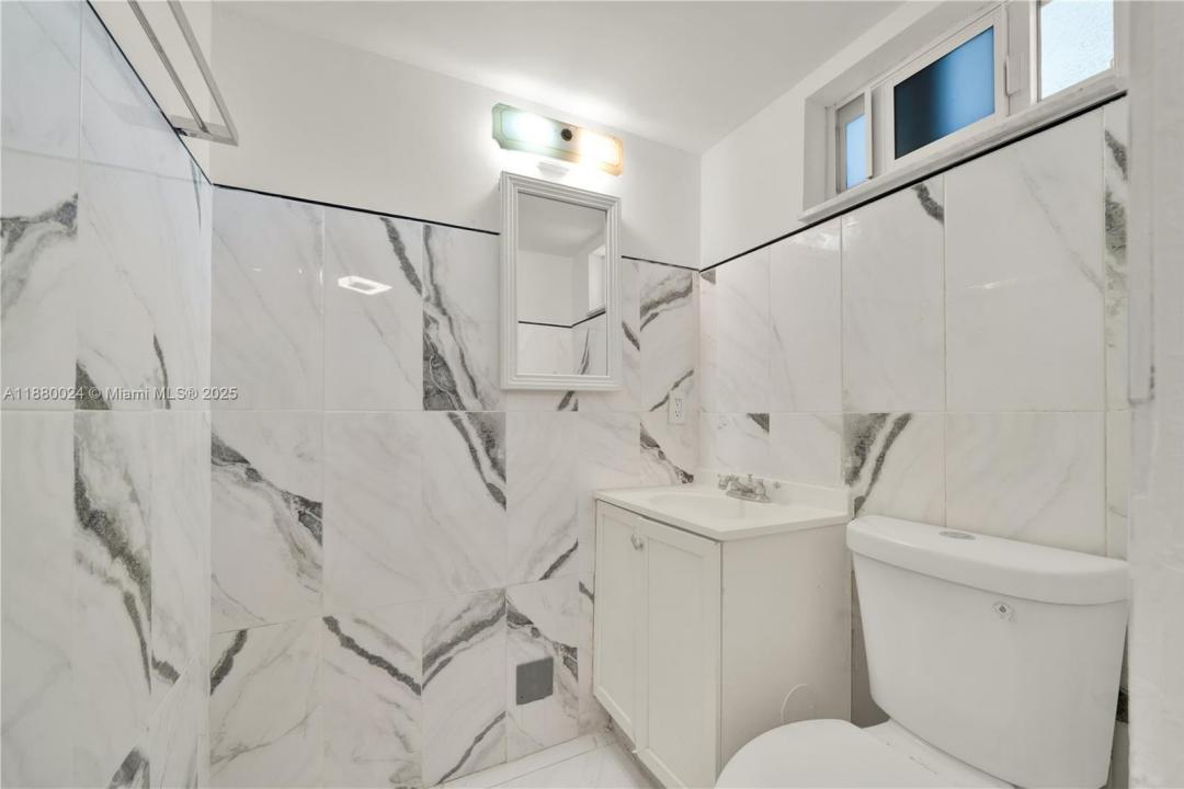 7850 Byron Ave 702, Miami Beach, 佛罗里达州 33141, 美国