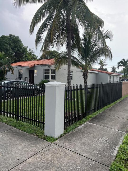 904 E 24th St, Hialeah, Florida 33013