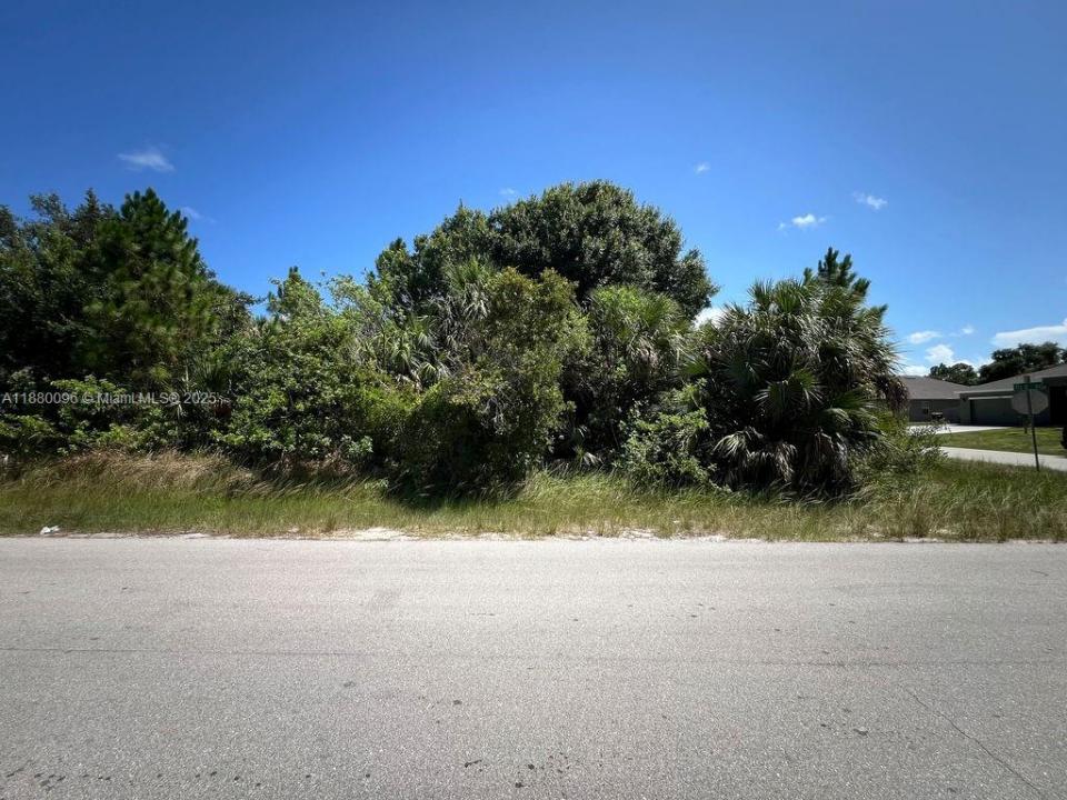 0 0, Palm Bay, Florida 32908