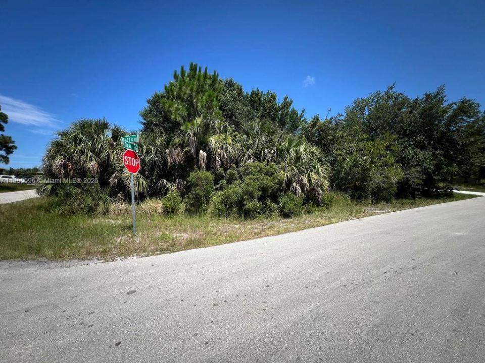 0 0, Palm Bay, Florida 32908