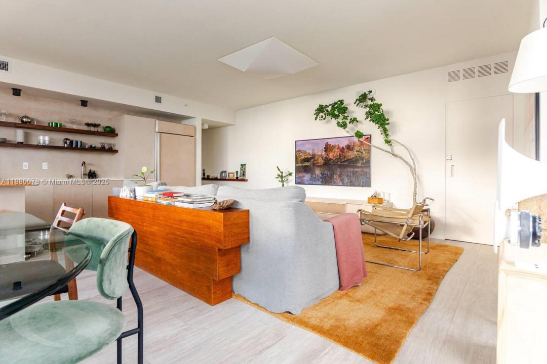 121 NE 34th St 2408, Miami, Florida 33137