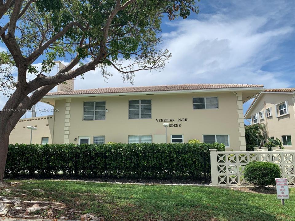 2111 NE 42nd Ct 103W, Lighthouse Point, פלורידה 33064, ארצות הברית של אמריקה 
