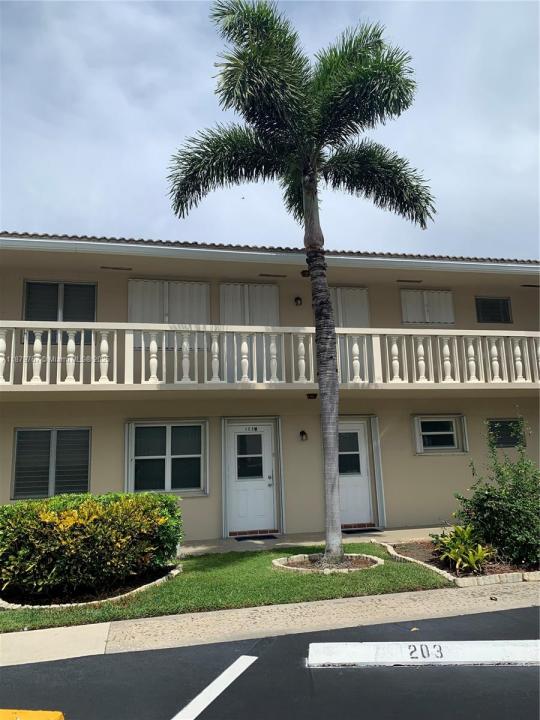 2111 NE 42nd Ct 103W, Lighthouse Point, פלורידה 33064, ארצות הברית של אמריקה 