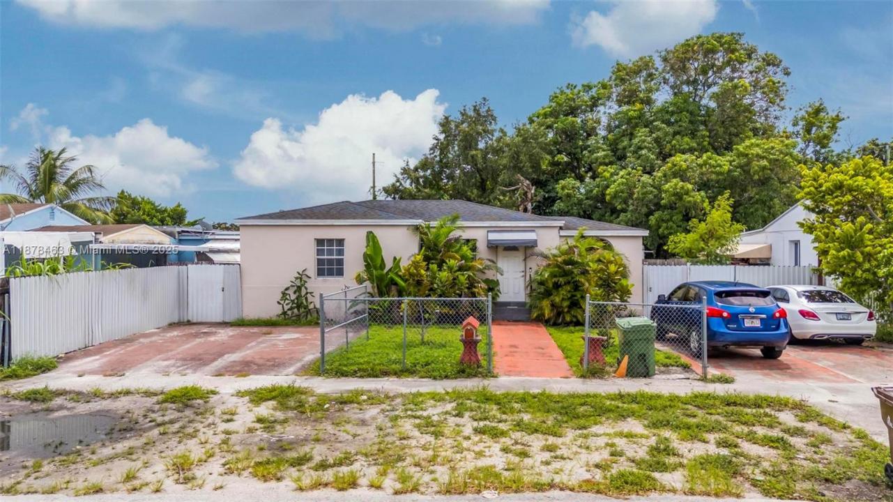 580 SE 2nd St, Hialeah, Florida 33010, Estados Unidos