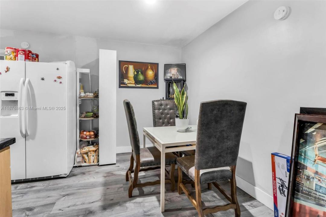 580 SE 2nd St, Hialeah, Florida 33010, Estados Unidos