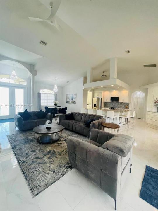 8268 SOUTHWIND BAY, Fort Myers, Florida 33908, Estados Unidos