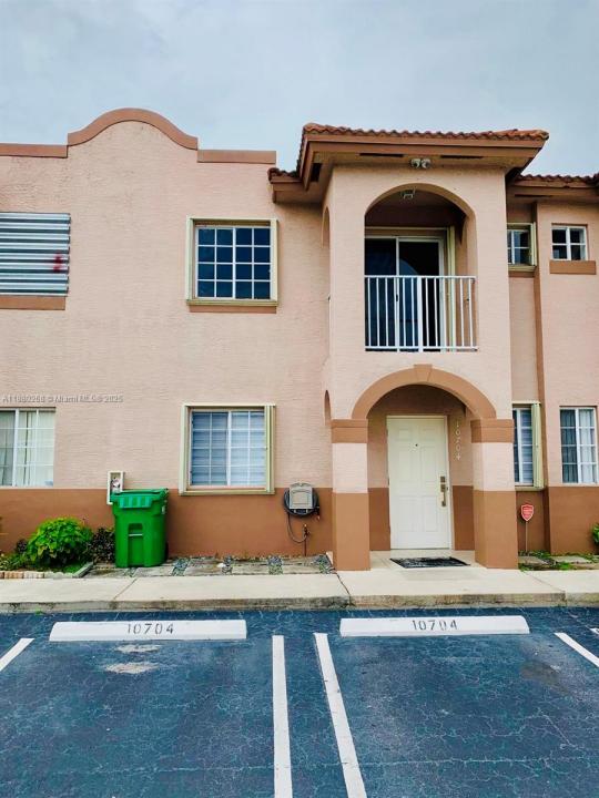 10704 NW 88th Ave 10704, Hialeah Gardens, Florida 33018, Estados Unidos