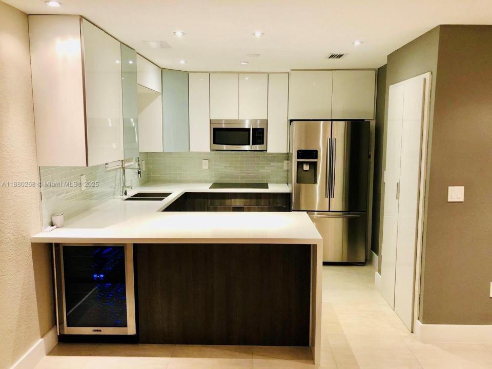 10704 NW 88th Ave 10704, Hialeah Gardens, Florida 33018, Estados Unidos