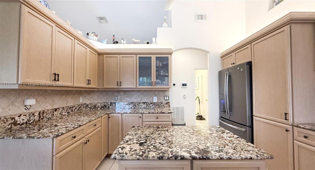 460 NE Cornwall Ave, Port St. Lucie, Florida 34983