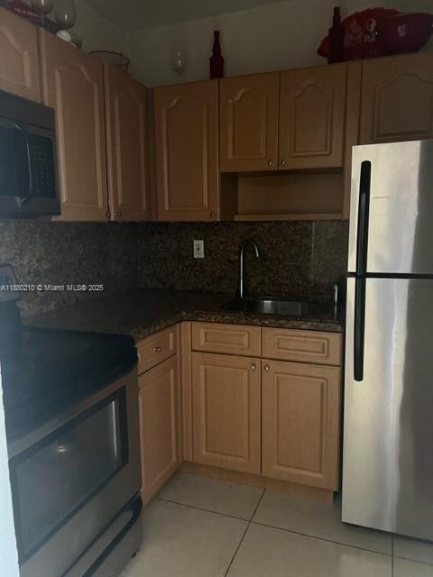 8007 W 6th Ave E, Hialeah, Floride 33014, États-Unis
